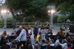 Le concert dont vous etes l auteur 8 * 5616 x 3744 * (7.32MB)